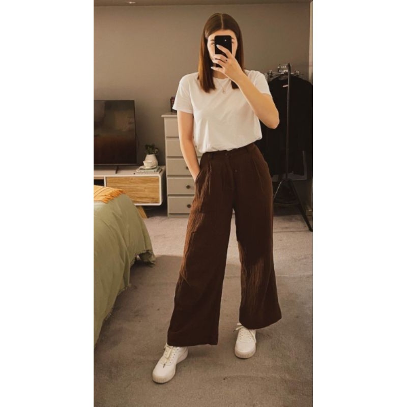 ราคา 68 บาท กางเกงผ้าเกาหลี -ไม่สามารถเลือกแบบได้ (คละแบบ