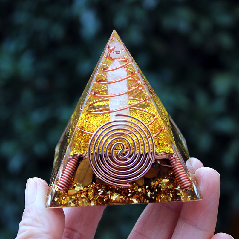 White Crystal Point Crystal Gravel Pyramid Ornament Home Resin Epoxy Handicraft Decoration
