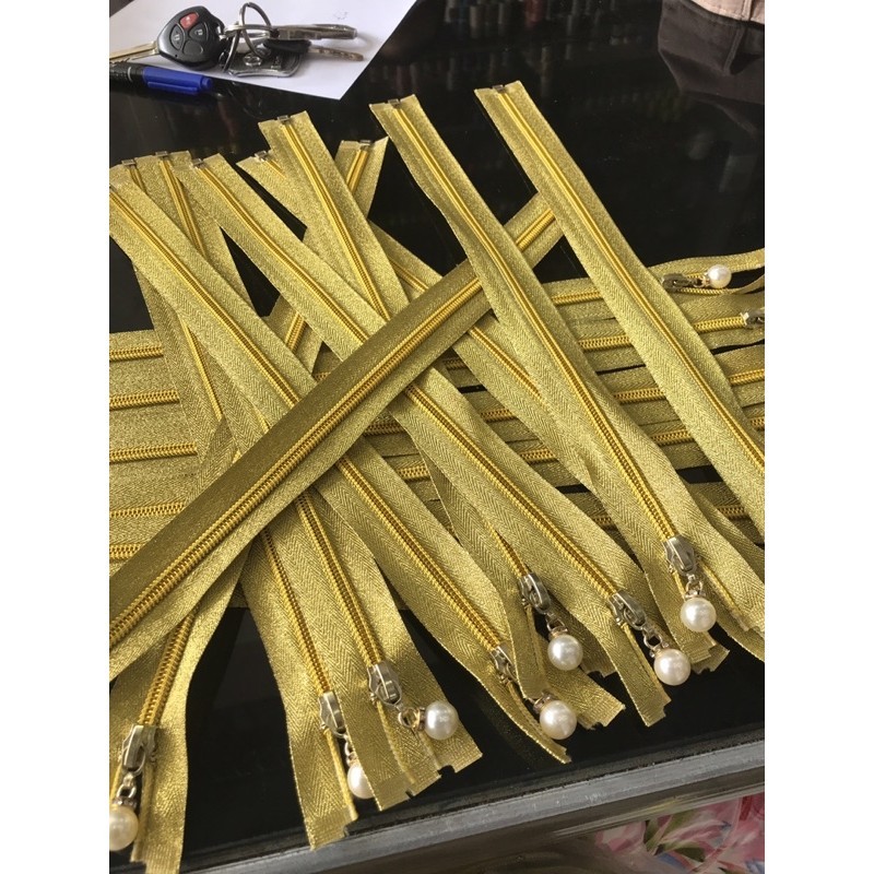 (ราคา/1เส้น) ซิปเหล็ก ซิปสวย หัวซิปมีลูกตุ้มประดับ