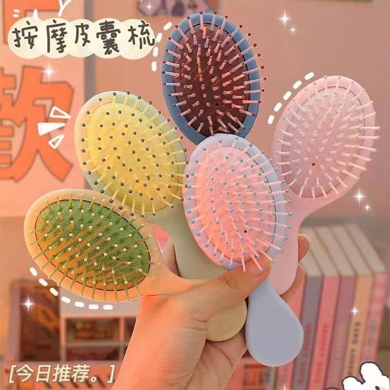 Pudding Lollipop Cushion Hairbrush หวีคุชชั่น ไซส์มินิ พกพาสะดวก แก้ผมพันกัน