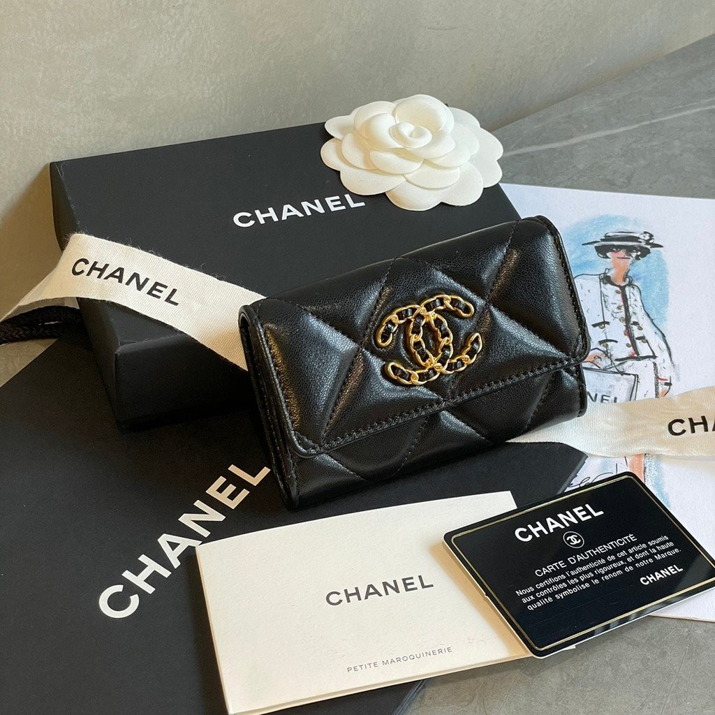 ที่ใส่บัตร/กระเป๋าใส่เหรียญ CHANEL 19 series