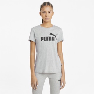 PUMA BASICS - เสื้อยืดผู้หญิง Essentials Logo สีเทา - APP - 58677404