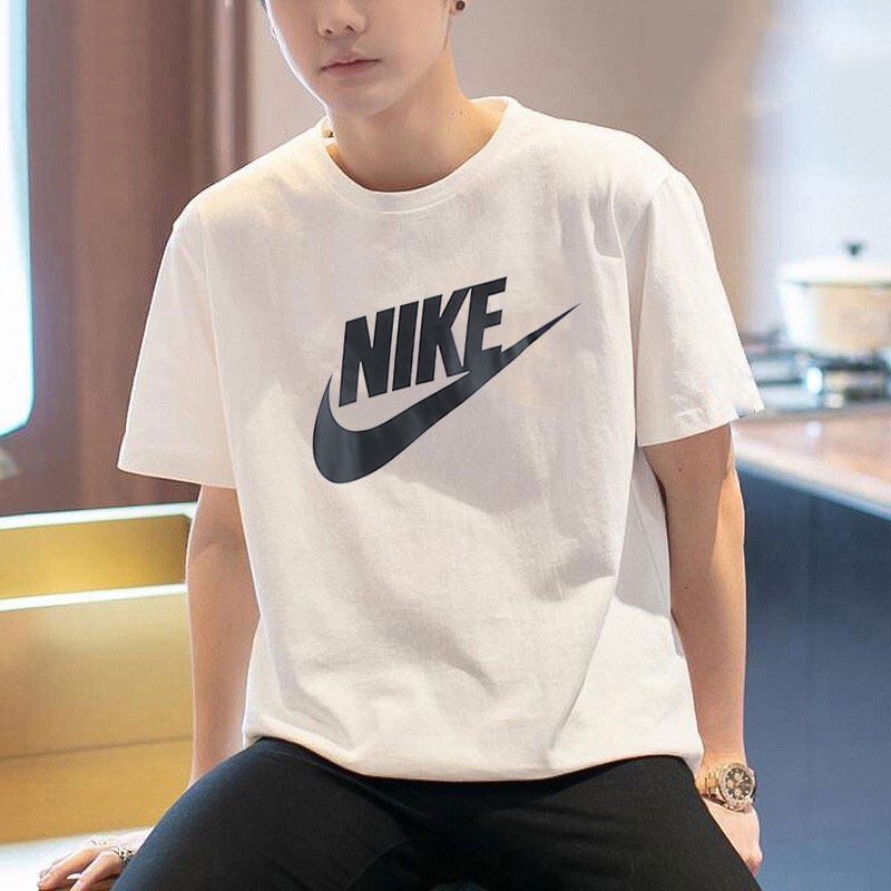 ✻┇Nike เสื้อคู่ 2023 ฤดูหนาวใหม่แขนสั้นกีฬาเสื้อยืดเสื้อลำลองผ้าฝ้ายผู้ชายและผู้หญิง ar5005