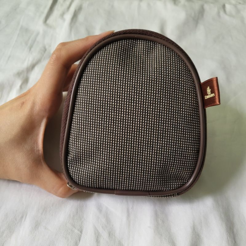 Emirates Airplane fly kit กระเป๋าอุปกรณ์ สำหรับนั่งเครื่องบิน