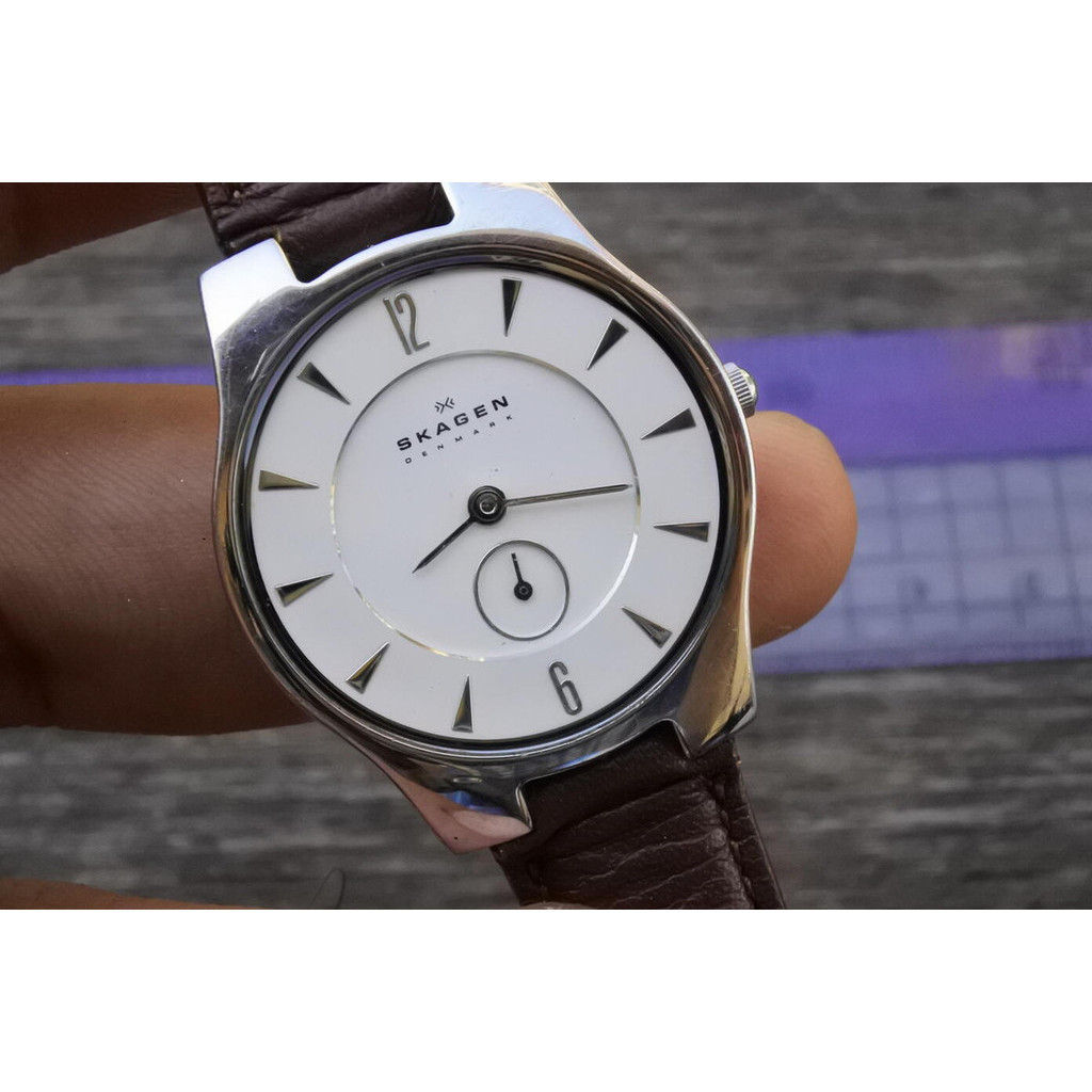 นาฬิกา Vintage มือสองญี่ปุ่น Skagen Denmark หน้าขาว ผู้ชาย ทรงกลม ระบบ Quartz ขนาด29mm ใช้งานได้ปกติ