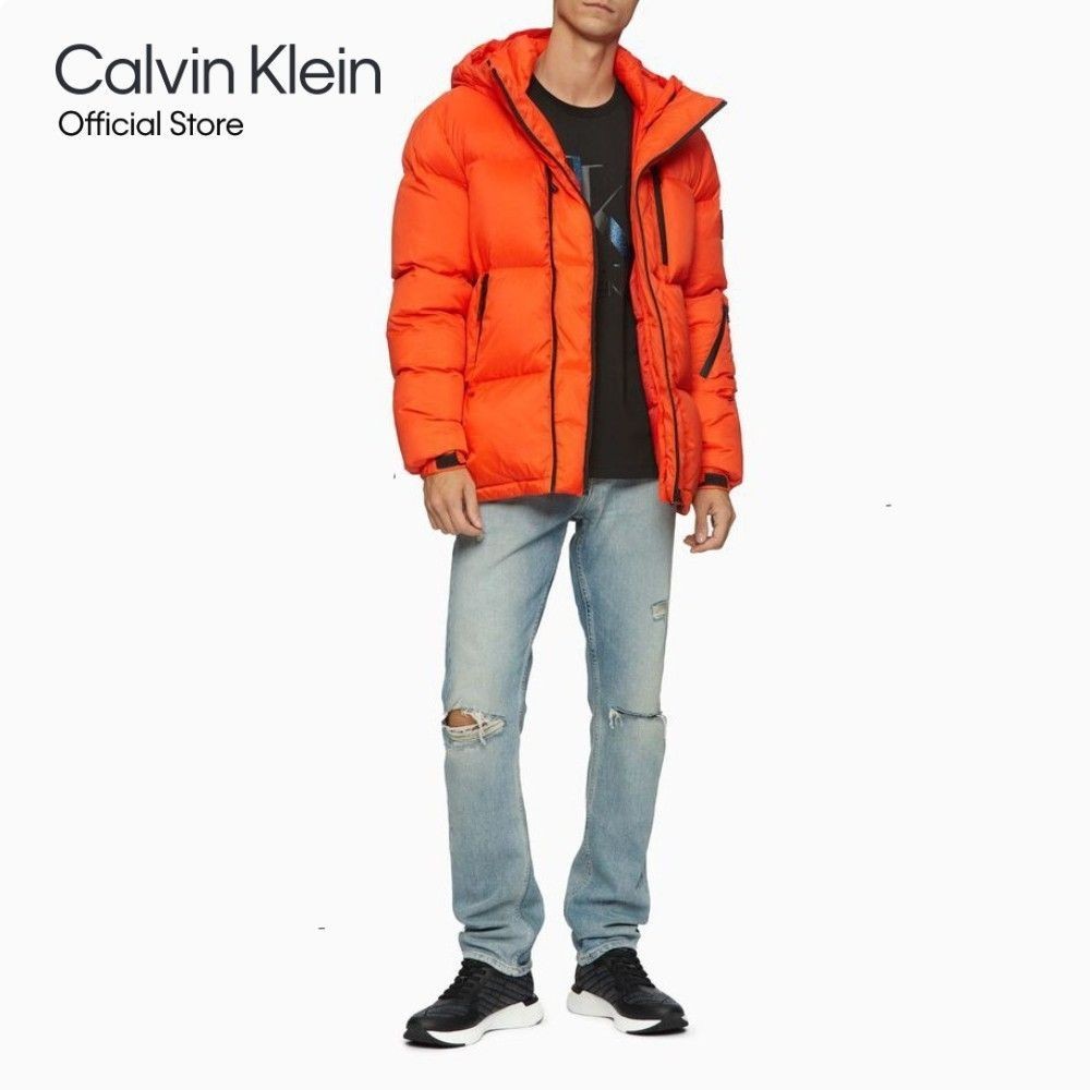 Calvin Klein เสื้อกันหนาวขนเป็ดผู้ชาย รุ่น J316663