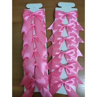 โบว์ติดผมนักเรียน🎀สีชมพู🎀 ขนาด1นิ้ว( 1แผงมี6ตัว)งานผ้าซาติน