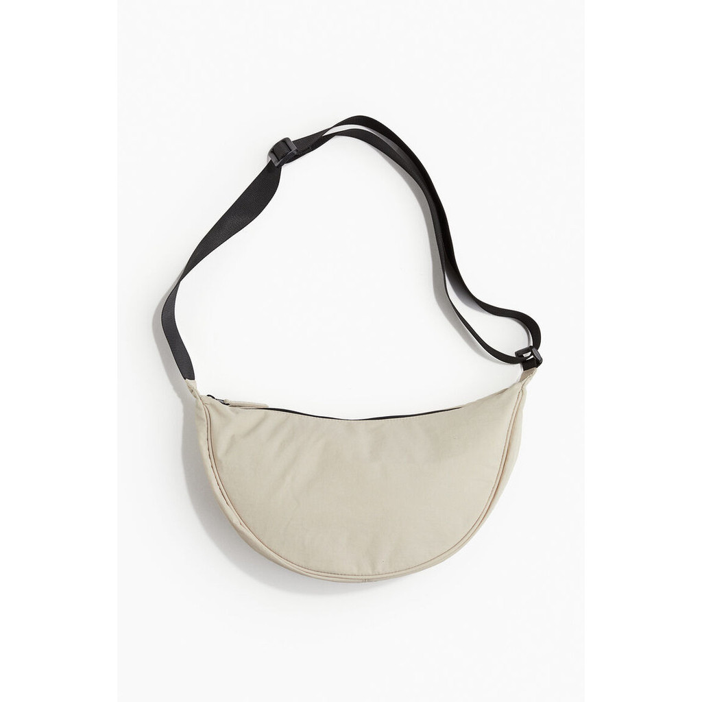 H&M Man Nylon waist bag 1211585_3