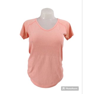 เสื้อยืดกีฬาออกกำลังกายแบรนด์ Lululemon athletica Womens Size L มือ2