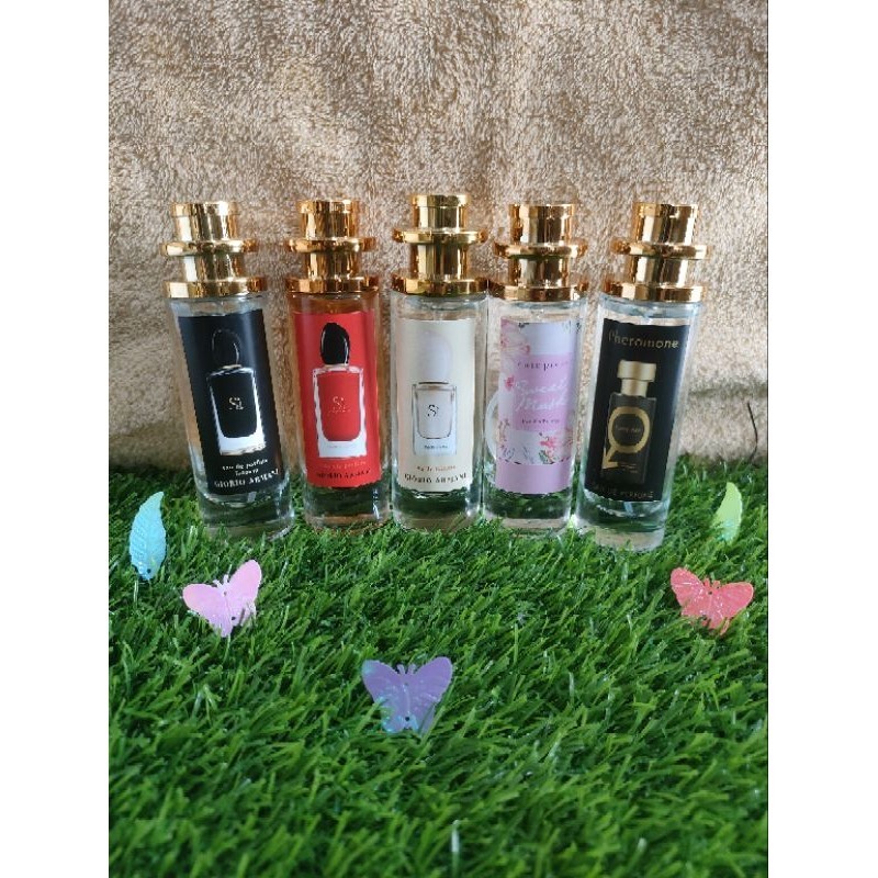 น้ำหอมกลิ่น สวีทมัท คิวเพลส ,ฟีโรโมนดำ,สิดำ,สิขาว,สิแดง ขนาด 35ml
