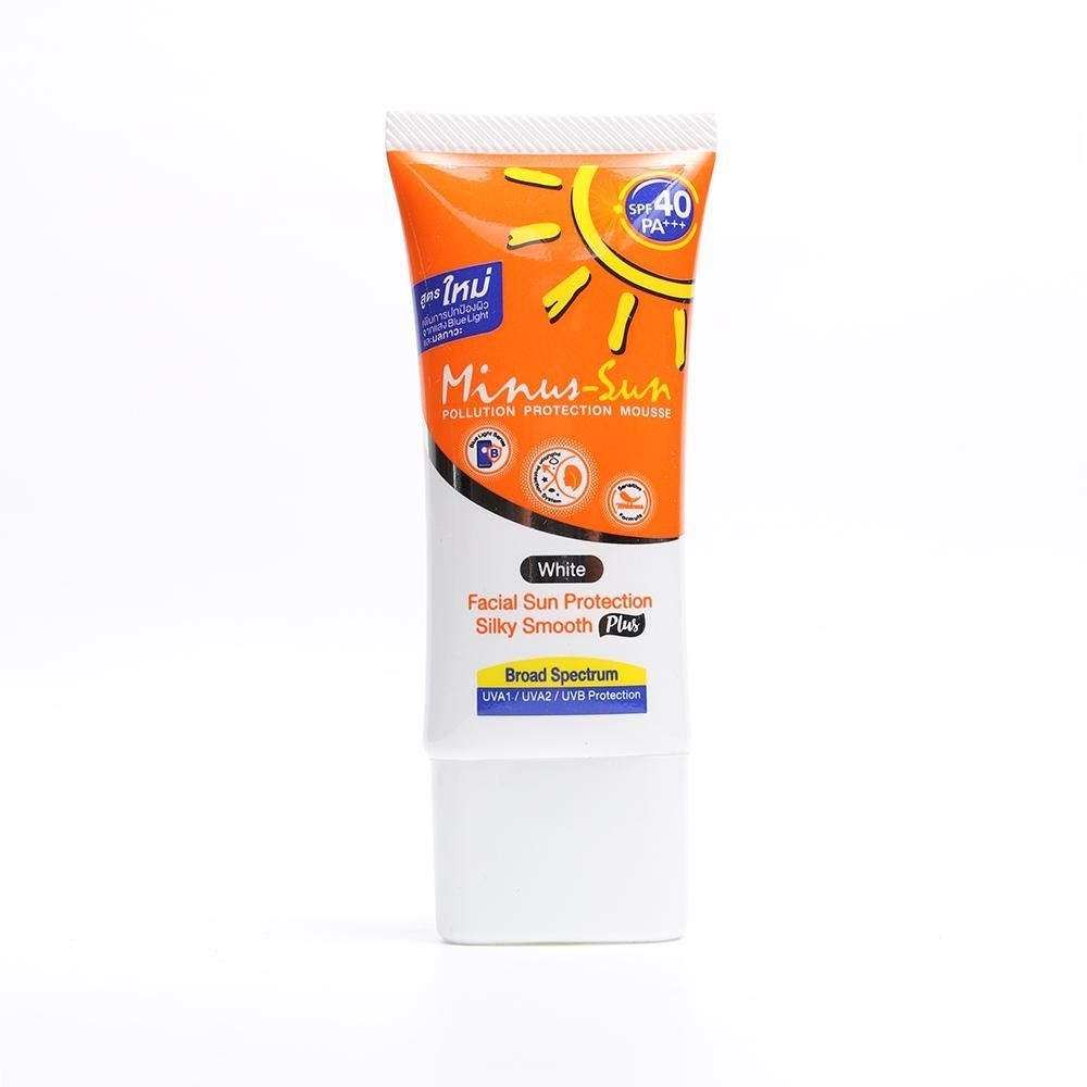 Minus sun - White SPF40 PA+++ Pollution Protection Mousse 30 g. //