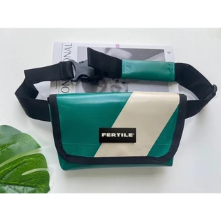 กระเป๋าผ้าใบวินเทจ กระเป๋าคาดอกผู้ชาย กันน้ำได้ 100% ฟรีดันทรง มีหลายสี กระเป๋าสะพายข้าง
