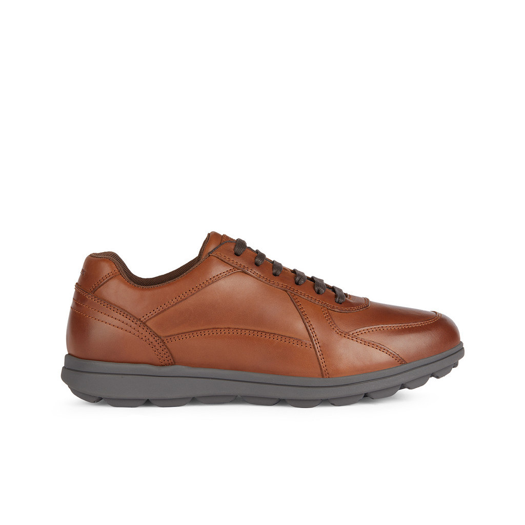 GEOX รองเท้าหนังผู้ชาย รุ่น U SPHERICA EC12 - COGNAC SS24 (U45GRAC6001M_S4BRXX)