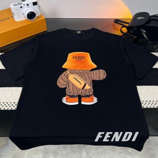 Fendi 2023 เสื้อยืดคอกลม แขนสั้น พิมพ์ลายการ์ตูนหมี ทรงหลวม แฟชั่นฤดูร้อน สําหรับคู่รัก