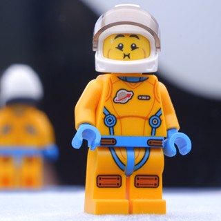 LEGO Lunar Research Astronaut Space Town &amp; City