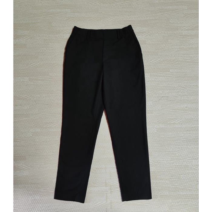 Uniqlo กางเกง Ezy Smart Ankle Pants สีดำ Size S หญิง มือ2