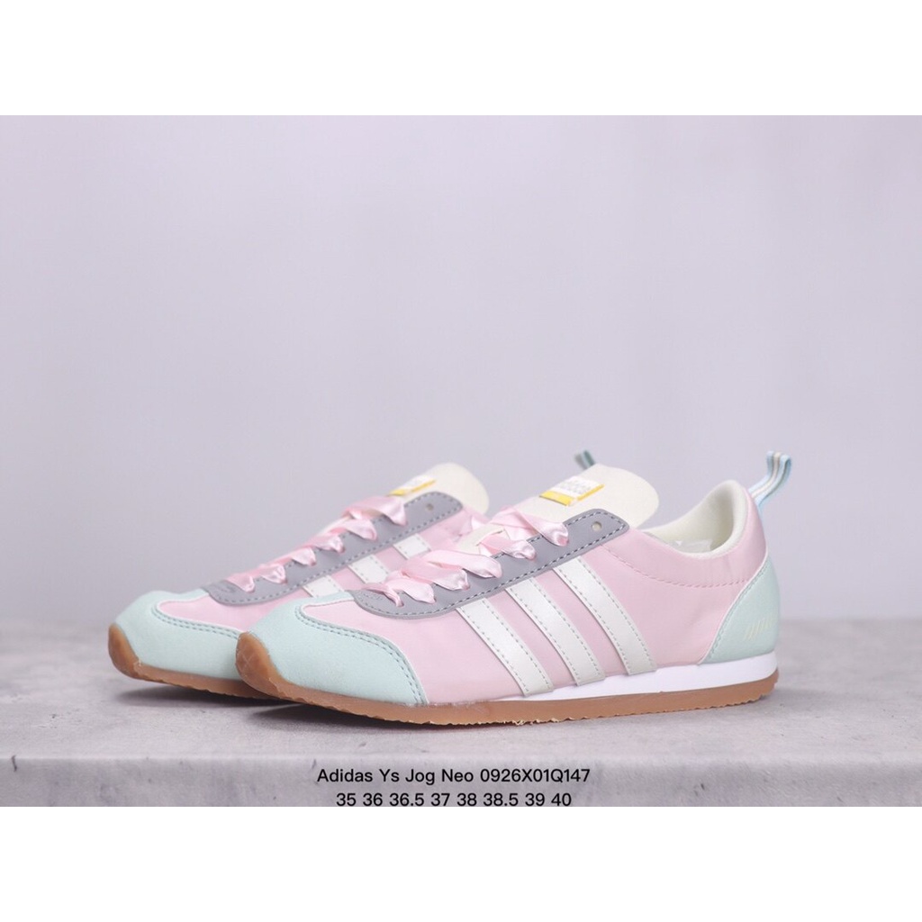┅■﹍Adidas Ys Jog Neo ชายและหญิงป้องกันการลื่นไถลและสวมใส่แฟชั่นรองเท้าผ้าใบวินเทจลำลองHP9697