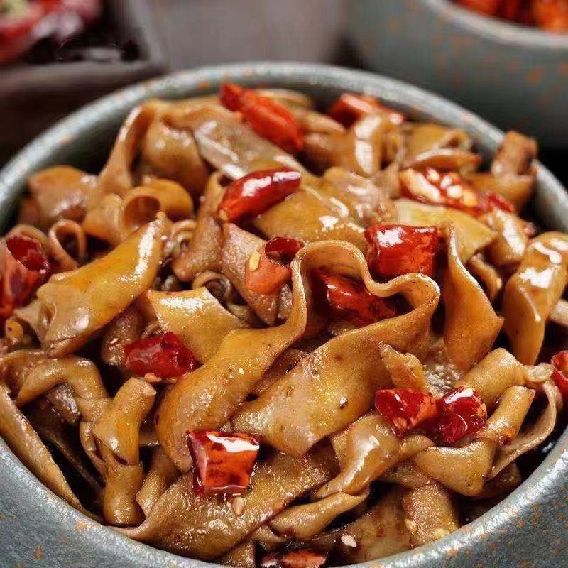 ต้องลอง ใส้เป็ดหม่าล่า พร้อมทาน 1ซอง (卤鸭肠、一包）ขนาด 15g ใส้เป็ด กับแกล้ม ขนมทานเล่น