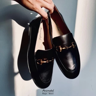 𝐌𝐈𝐍𝐈𝐌𝐀𝐋𝐈𝐒𝐓 รองเท้าโลฟเฟอร์หนังวัว รุ่น Regis (black) ใส่เหยียบส้นได้ กับ 2 look ในคู่เดียว