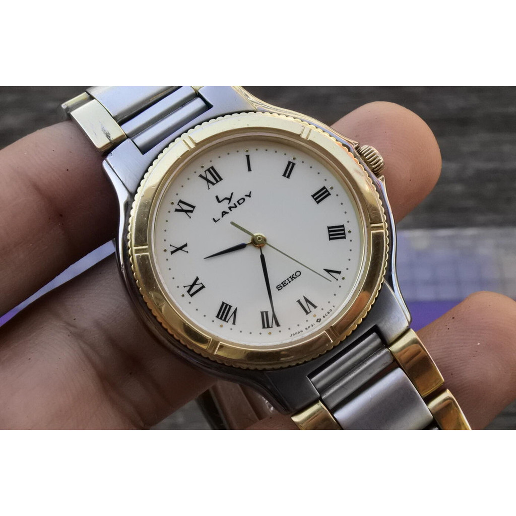 นาฬิกา Vintage มือสองญี่ปุ่น Seiko Landy 5P31 6B10 หน้าปัดตัวเลขโรมัน ผู้ชาย ทรงกลม ระบบ Quartz ขนาด36mm ใช้งานได้ปกติ