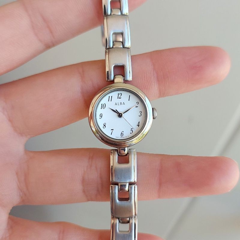 นาฬิกา Seiko Alba Quartz Lady มือสองของแท้ 100%