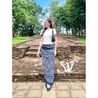 Sira Siri ชุดงานบุญ งานบวช แฟนนาค ชุดผ้าไหมรุ่นพี่ลิซ่า เสื้อผ้าไหมอิตาลี แต่งกระดุมแขนทรงกลีบบัว ผ้าถุงสำเร็จรูปทอลาย