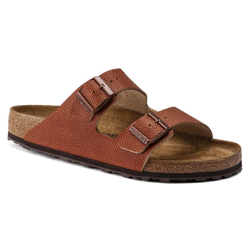 Birkenstock รองเท้าแตะ ผู้ชาย รุ่น Arizona Football LEA Ginger Brown - 1022463 (regular)
