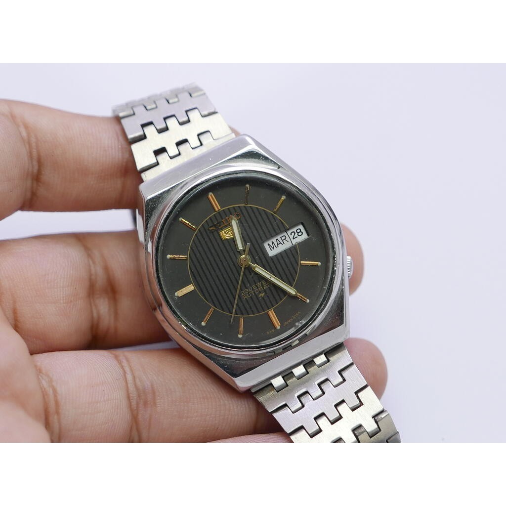 นาฬิกา Vintage มือสองญี่ปุ่น Seiko5 ระบบ Automatic 6309 8690 ผู้ชาย หน้าดำ 36มม เสียต้องล้างเครื่อง ขายตามสภาพ