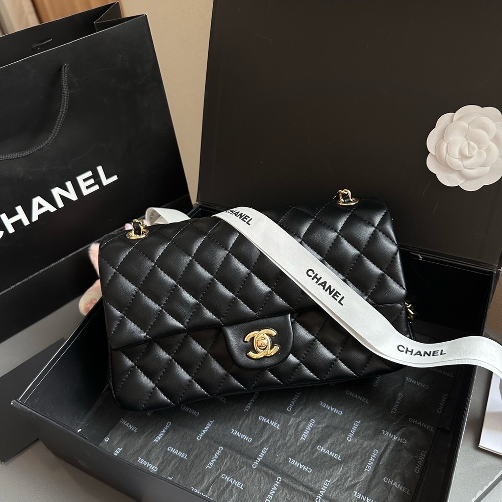 Chanel Classic Pearl Design Bag Elegant Crossbody