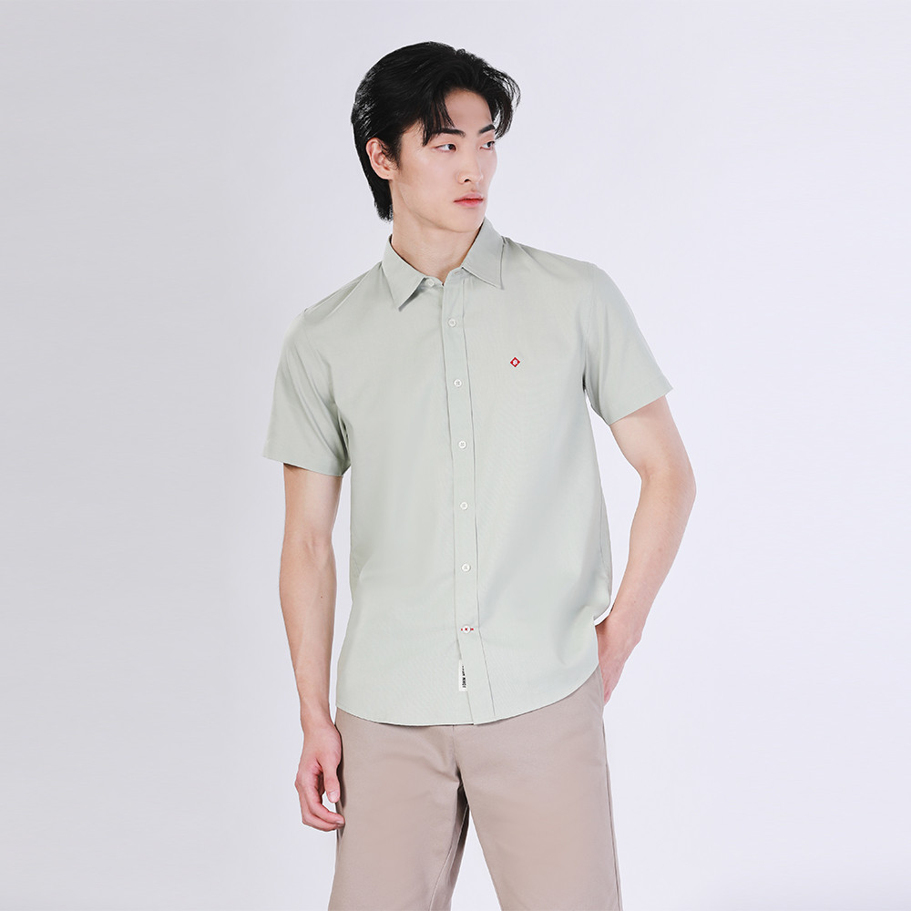 John Henry เสื้อเชิ้ตผู้ชายแขนสั้น ทรงเข้ารูป รุ่น JH F324MSSSM55 - สีเขียว