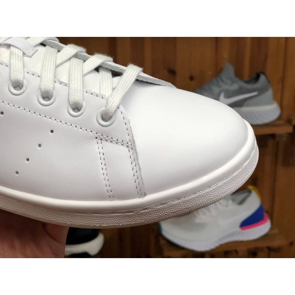 ✁●✆สไตล์เดียวกันที่เคาน์เตอร์Adidas Clover STAN SMITH Skateboard shoes Men's sports Outdoor running 