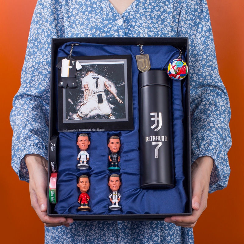∏ของขวัญวันเกิดฟุตบอลสำหรับเด็กผู้ชาย C Ronaldo, Messi และ Neymar เครื่องประดับตุ๊กตาทำมือและของที่ระลึกต่อพ่วง