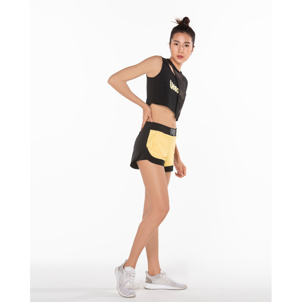UNBOUND NATURE LAYER SLEEVELESS CROP TOP เสื้อครอปแขนกุดสีดำ 2 เลเยอร์ — صورة 5