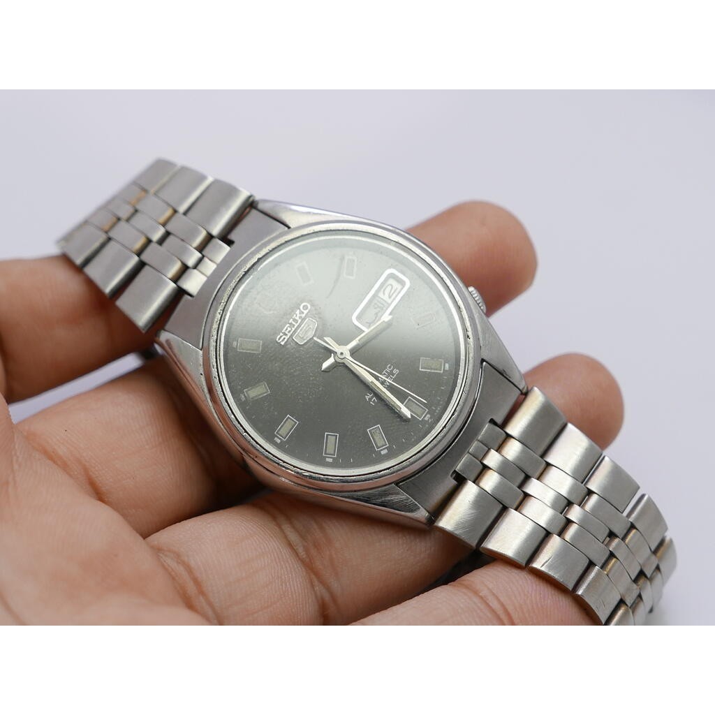 นาฬิกา Vintage มือสองญี่ปุ่น Seiko5 ระบบ Automatic 6309 5130 ผู้ชาย หน้าดำ 36มม เสียต้องล้างเครื่อง ขายตามสภาพ