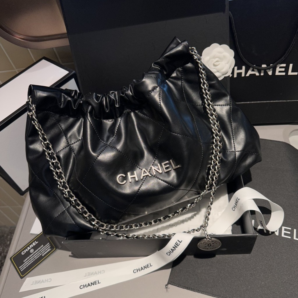 Chanel Crossbody Classic Bag Crossbody ที่ใช้งานได้ดี