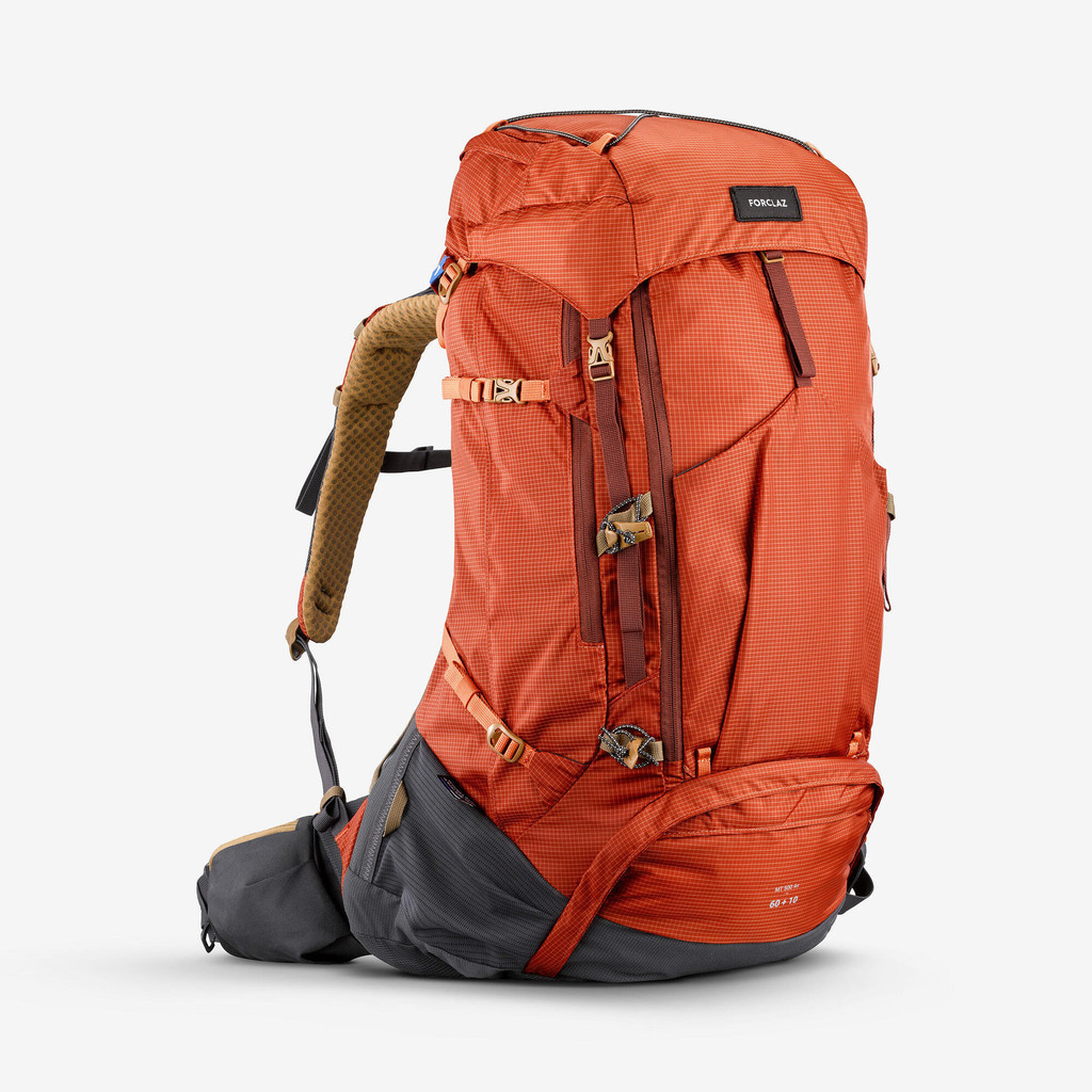 FORCLAZ - กระเป๋าเป้เดินป่าสำหรับผู้ชาย รุ่น MT500 AIR ขนาด 60+10 ลิตร สีส้ม - Men's Trekking Backpa