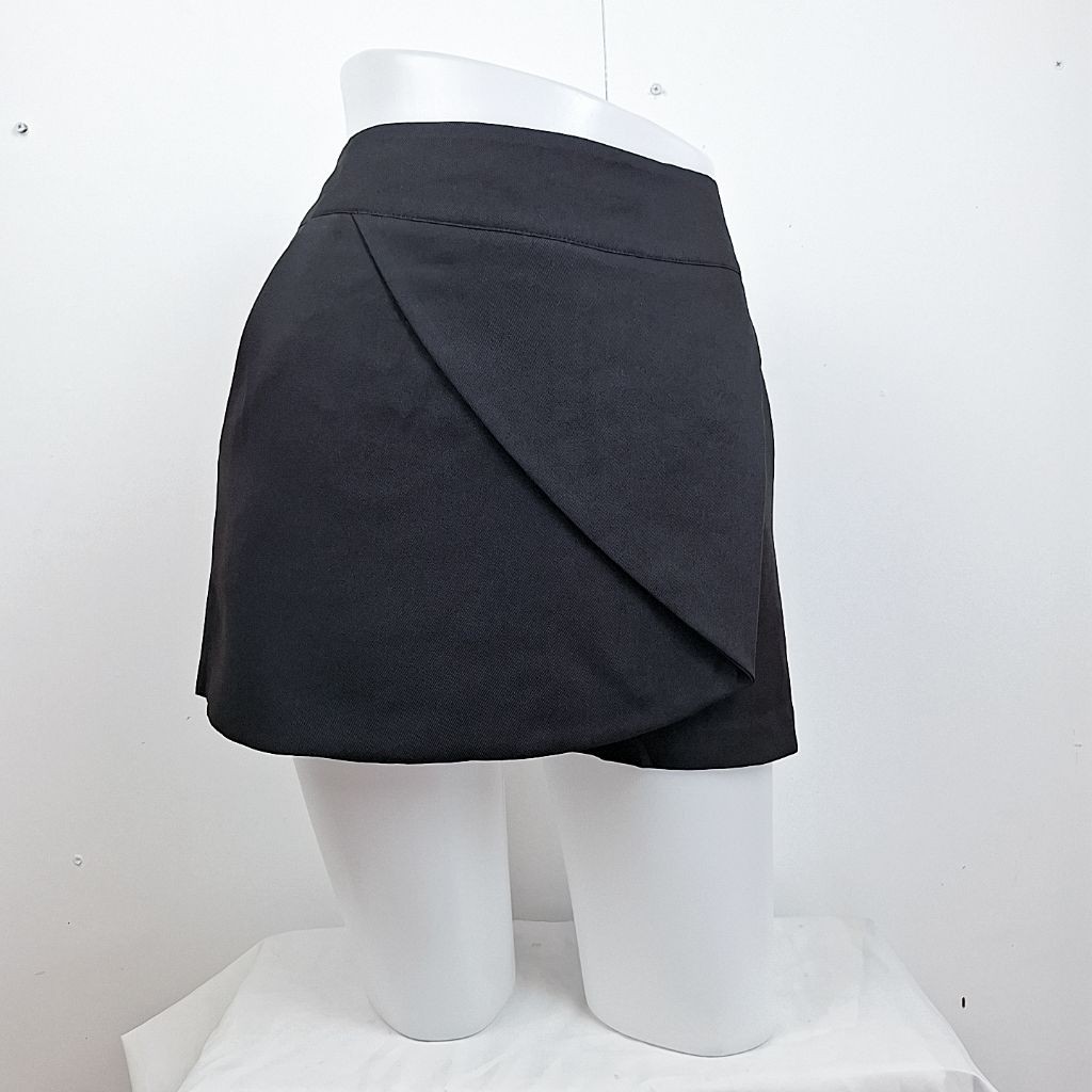 1K411 กางเกงแฟชั่น กางเกงขาสั้น [มือสอง]รายละเอียดตามรูปนะคะ