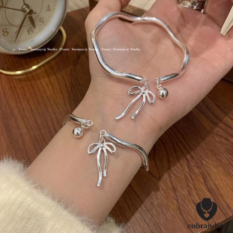 CODส่งเร็ว⚡สร้อยข้อมือ พู่ประดับโบว์ ปรับขนาดได้เปิด น่ารักหวาน ไม่ทําให้แพ้ง่าย สไตล์เกาหลีเรียบง่าย สำหรับผู้หญิง