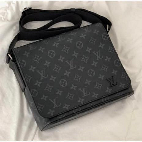 Second-hand LOUIS VUITTON DISTRICT PM Small style cross-bord
