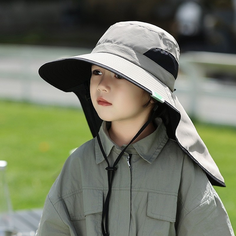 หมวกกันแดดครอบครัว ป้องกันUV สี่ฤดูกาล ปีกใหญ่ โดม สบาย ไนลอน กันลม คลุมคอ สำหรับผู้ใหญ่และเด็ก 2-8 