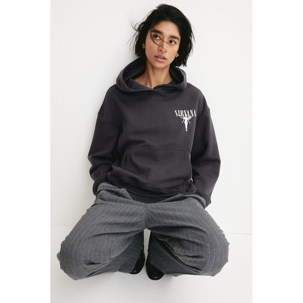 H&M Women Motif-detail hoodie 1245296_1