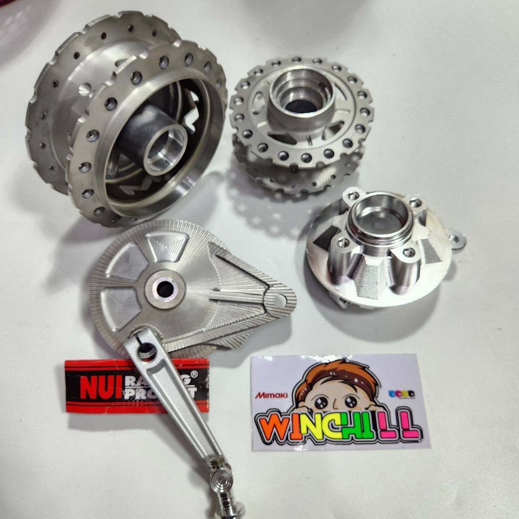 ชุดดุม CNC 5ชิ้น งานฟันเฟือง สีเงิน ดุมฟันเฟืองหน้า + หลัง + ฝาเบรค + ดุมสเตอร์ + มือลิงซู NUI ตัวใหม่ล่าสุด WAVE125R /