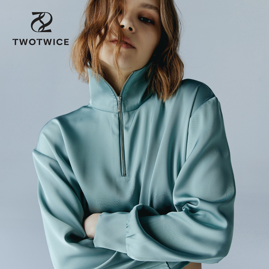 Twotwice - Half Zip-up Top