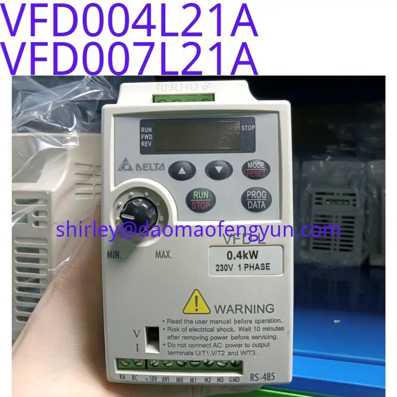 ใช้แล้ว ตัวแปลงความถี่ VFD004L21A VFD007L21A