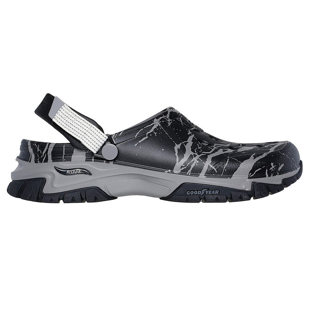 Skechers สเก็ตเชอร์ส รองเท้าผู้ชาย Men Foamies Arch Fit Outdoor Detour Shoes - 243342-BKGY