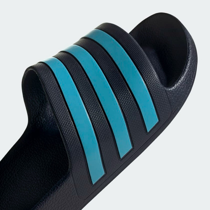 รองเท้าแตะอาดิดาส ADILETTE AQUA รับประกันลิขสิทธิ์แท้100% (ราคา 800 บาท)