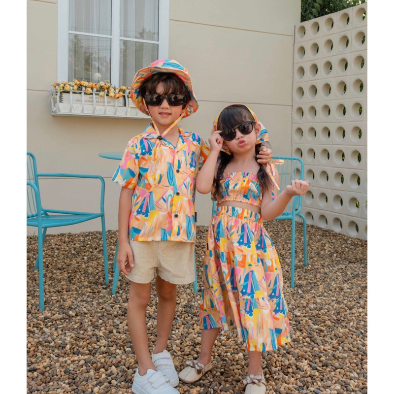 Minimal Hoola Hoola Set ของเด็ก เชิ้ตแขนสั้น Shirt และ Crop+Skirt ชุดครอบครัว