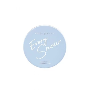 CUTE PRESS EVORY SNOW TRANSLUCENT LOOSE POWDER 15 g แป้งฝุ่นเนื้อโกลว์ ช่วยเบลอรูขุมขน พร้อมคุมมันยาวนาน 8 ชั่วโมง