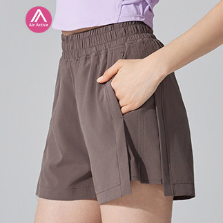Casual Sports Shorts Side Pockets Side Slit Quick Dry