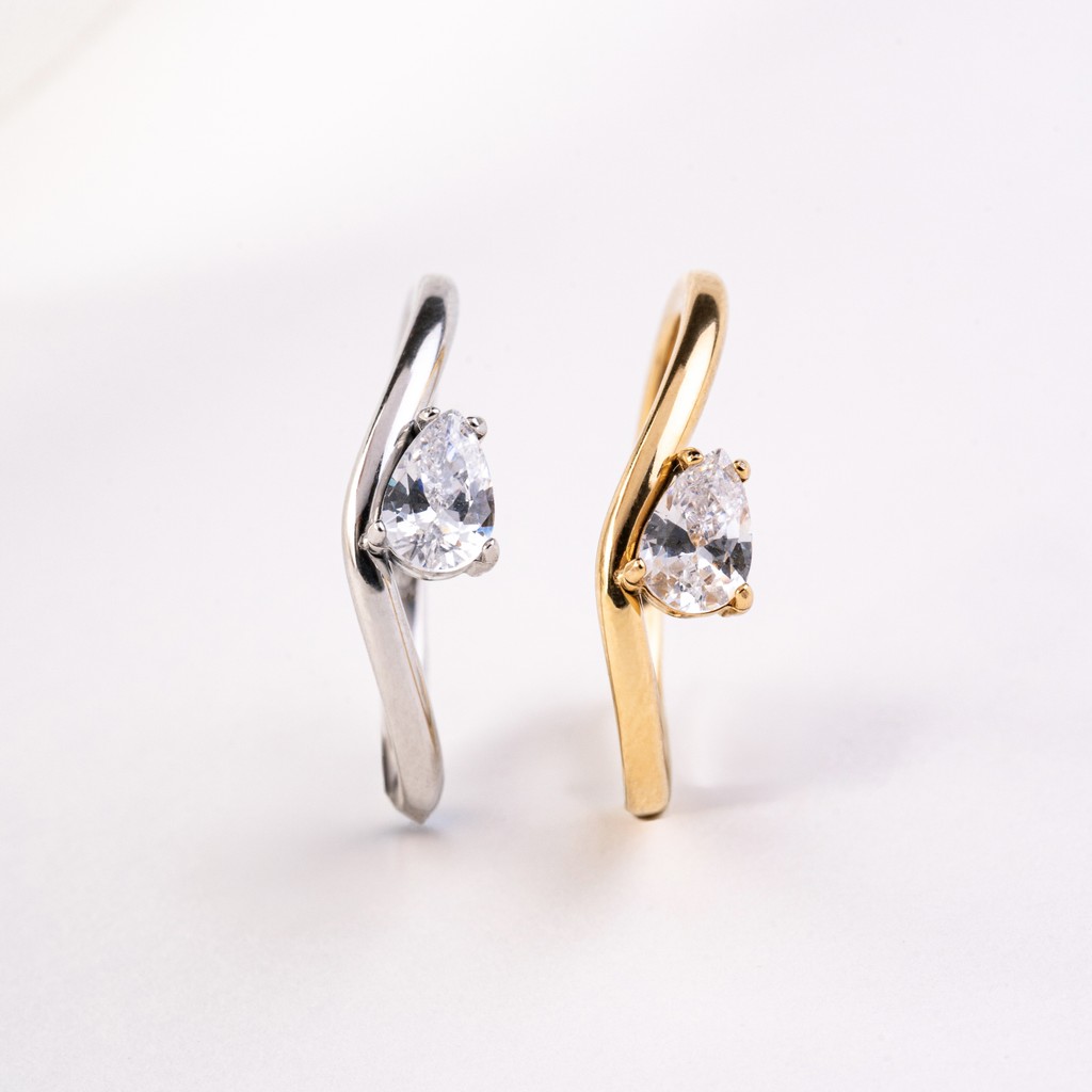 Valichain – Petite Gem Pear Ring